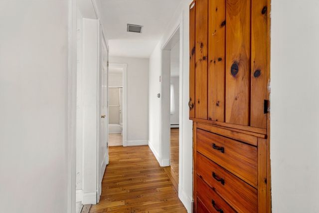 10 Lodge Rd, Nahant, MA 01908