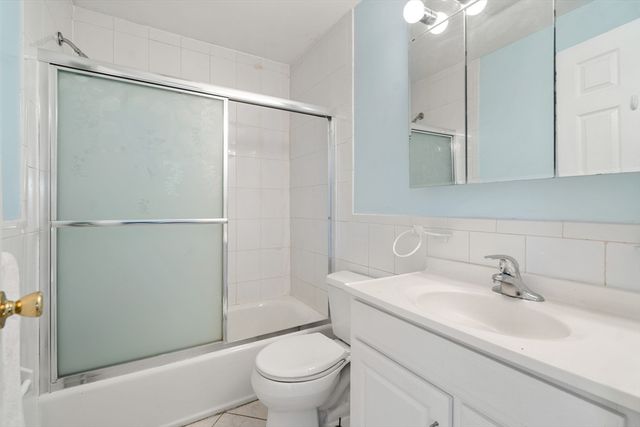 10 Lodge Rd, Nahant, MA 01908