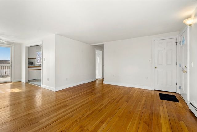 10 Lodge Rd, Nahant, MA 01908