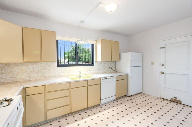 2721 Bel Air Drive NE, Albuquerque, NM 87110