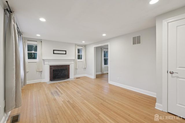 190 Conlogue Avenue, South Amboy, NJ 08879