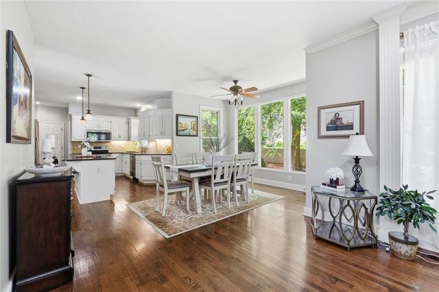13848 Pembroke Drive, Leawood, KS 66224