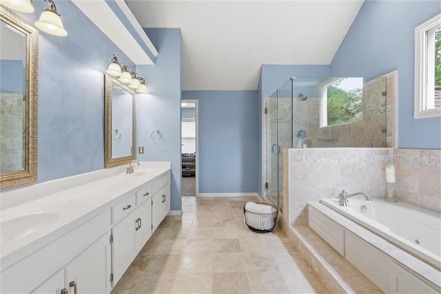 13848 Pembroke Drive, Leawood, KS 66224