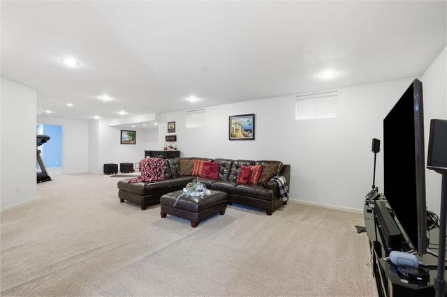 13848 Pembroke Drive, Leawood, KS 66224