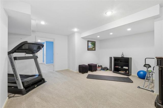 13848 Pembroke Drive, Leawood, KS 66224