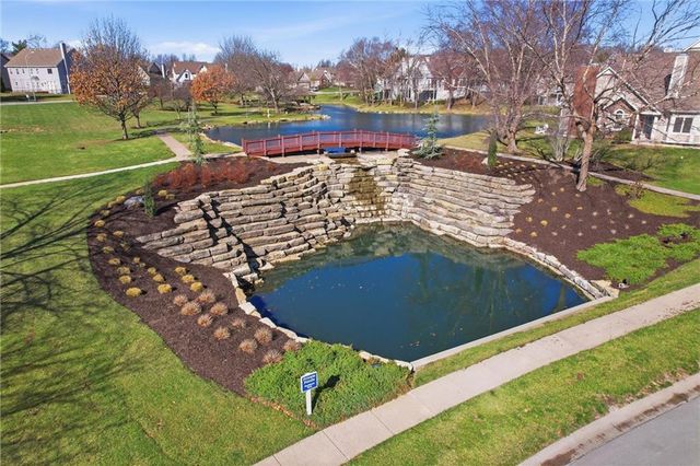 13848 Pembroke Drive, Leawood, KS 66224