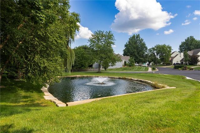 13848 Pembroke Drive, Leawood, KS 66224