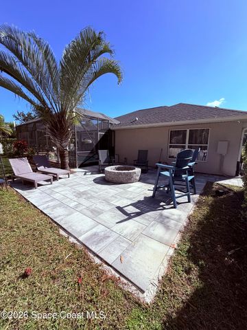 110 Ridgemont Circle SE, Palm Bay, FL 32909