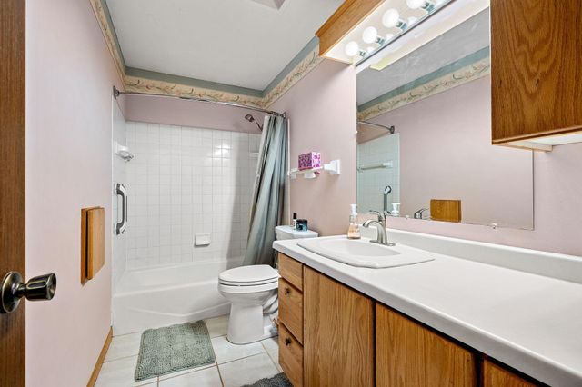 13813 James Avenue S, Burnsville, MN 55337