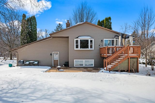 13813 James Avenue S, Burnsville, MN 55337