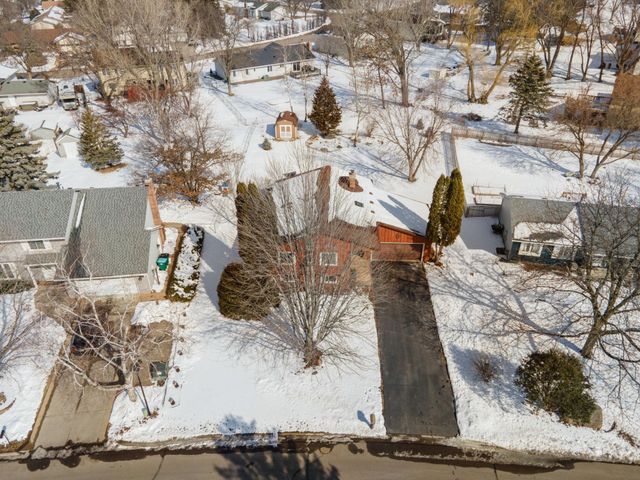 13813 James Avenue S, Burnsville, MN 55337