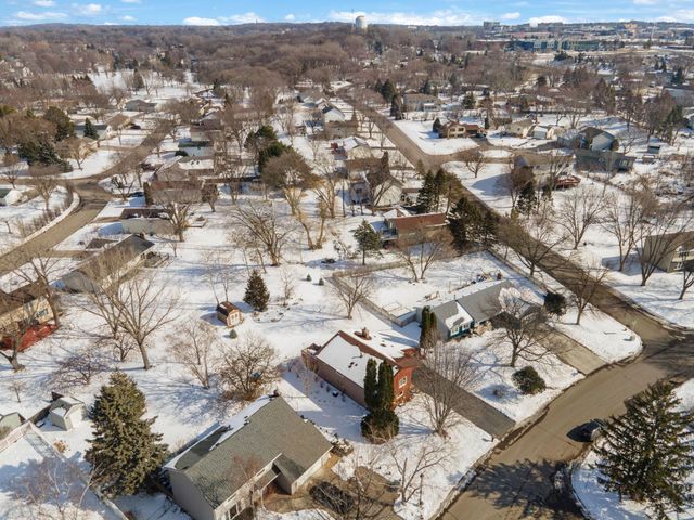 13813 James Avenue S, Burnsville, MN 55337