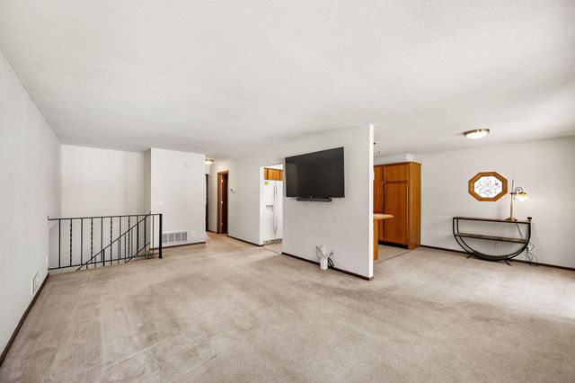 13813 James Avenue S, Burnsville, MN 55337