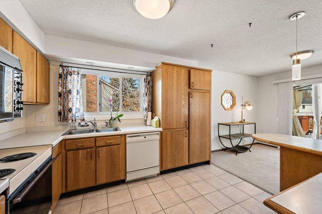 13813 James Avenue S, Burnsville, MN 55337