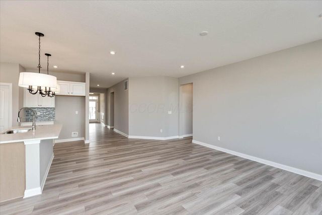 2140 Sun Dusk Way, Marysville, OH 43040