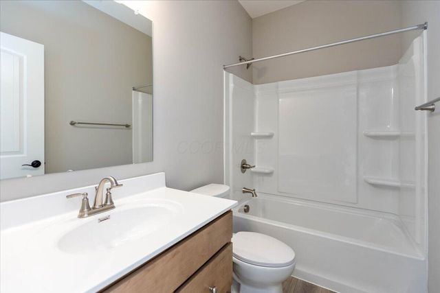 2140 Sun Dusk Way, Marysville, OH 43040