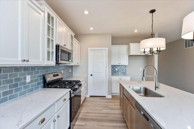 2140 Sun Dusk Way, Marysville, OH 43040