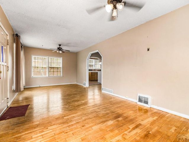 2325 Poplar St, Pueblo, CO 81004