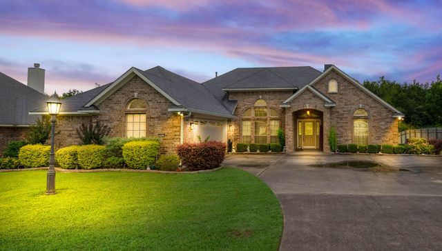 9841 Freedoms Way, Keithville, LA 71047