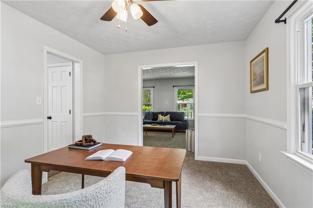934 Elton Hall CIR, Newport News, VA 23608