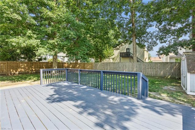 934 Elton Hall CIR, Newport News, VA 23608
