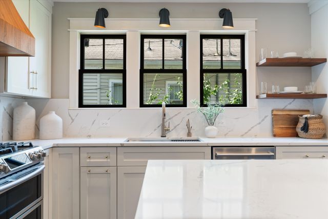 922 Lawrence Ave, Nashville, TN 37204