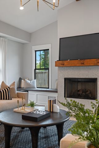 922 Lawrence Ave, Nashville, TN 37204