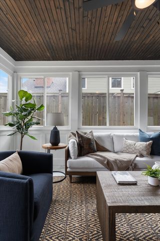 922 Lawrence Ave, Nashville, TN 37204