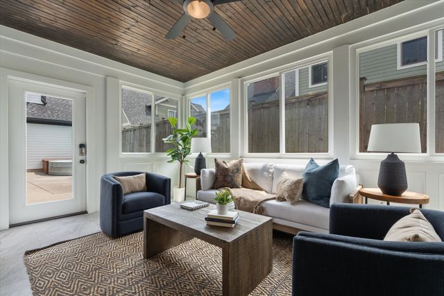 922 Lawrence Ave, Nashville, TN 37204