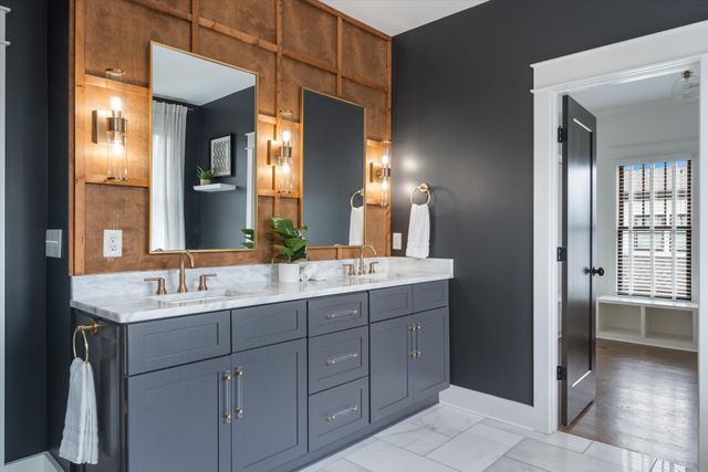 922 Lawrence Ave, Nashville, TN 37204