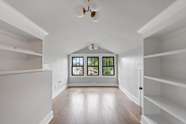 922 Lawrence Ave, Nashville, TN 37204