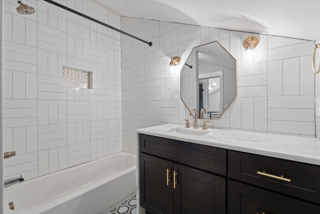 922 Lawrence Ave, Nashville, TN 37204