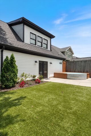 922 Lawrence Ave, Nashville, TN 37204