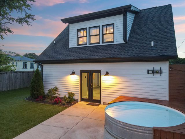 922 Lawrence Ave, Nashville, TN 37204