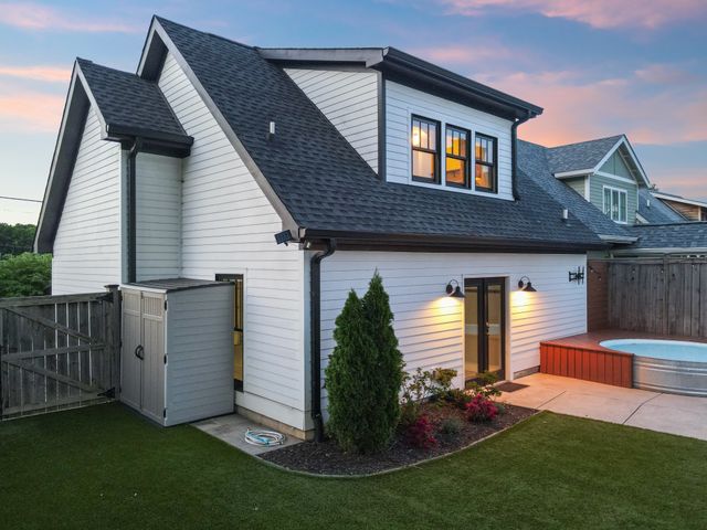 922 Lawrence Ave, Nashville, TN 37204