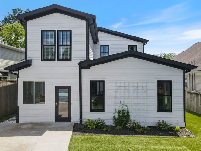 922 Lawrence Ave, Nashville, TN 37204