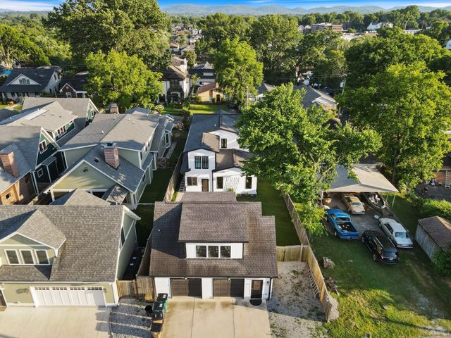 922 Lawrence Ave, Nashville, TN 37204