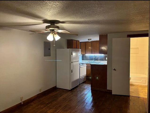 1705 Chris Craft Drive 4, Grapevine, TX 76051