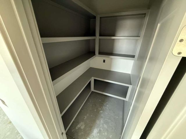 1611 Midway Ct., Valley Center, KS 67147