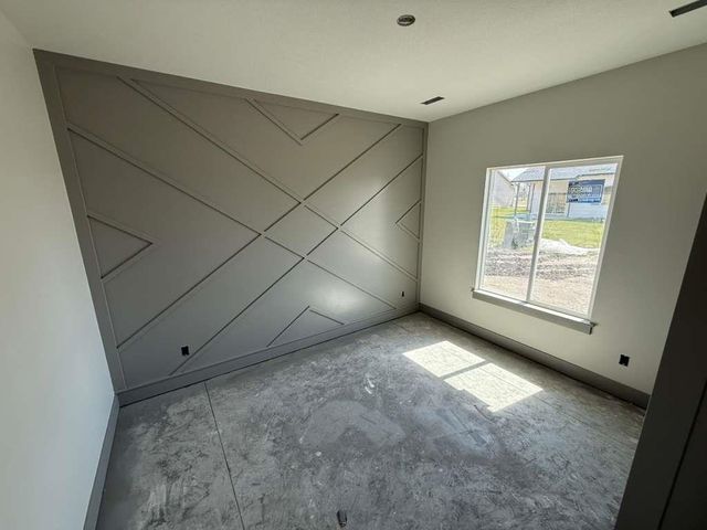 1611 Midway Ct., Valley Center, KS 67147