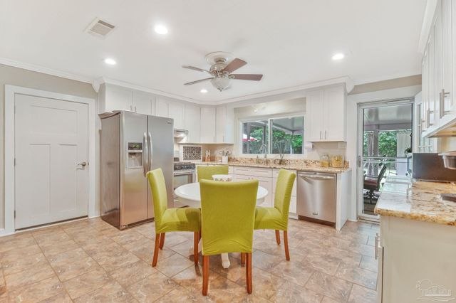 605 Lownde Ave, Pensacola, FL 32507