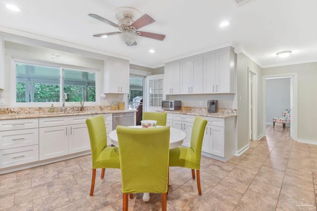 605 Lownde Ave, Pensacola, FL 32507