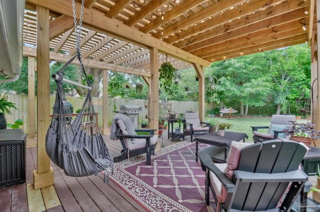 605 Lownde Ave, Pensacola, FL 32507