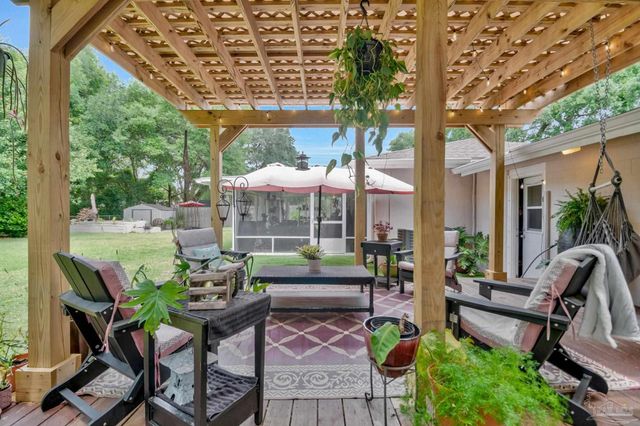 605 Lownde Ave, Pensacola, FL 32507