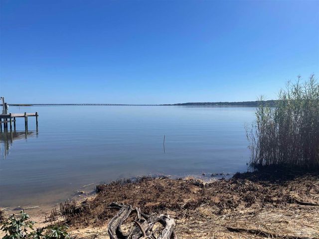 3717 Mackey Cove Dr, Pensacola, FL 32514