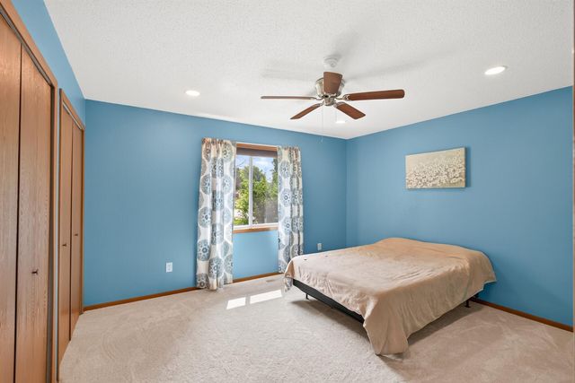 1520 Independence Avenue, Chaska, MN 55318