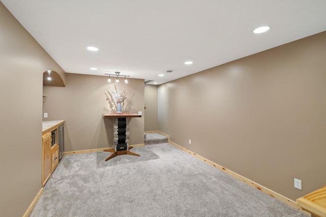 1520 Independence Avenue, Chaska, MN 55318