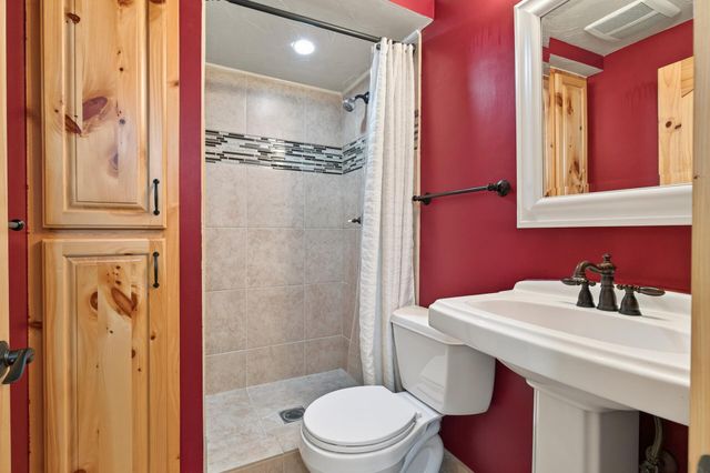 1520 Independence Avenue, Chaska, MN 55318