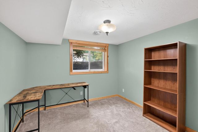 1520 Independence Avenue, Chaska, MN 55318