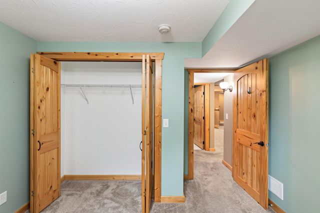 1520 Independence Avenue, Chaska, MN 55318